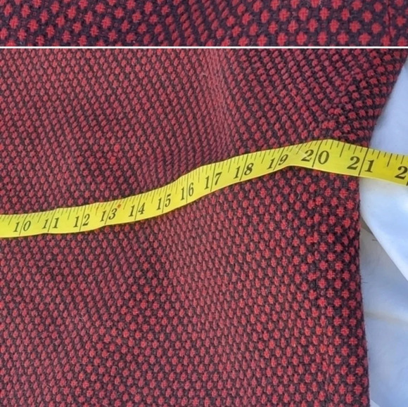 Red  wool blend textured slit skirt 14 - Picture 8 of 10